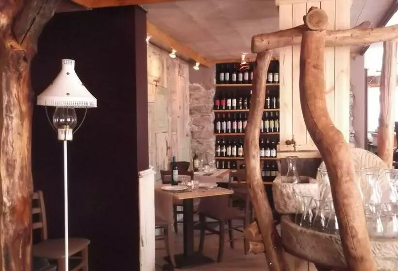 Retkeilymaja Locanda Poncini