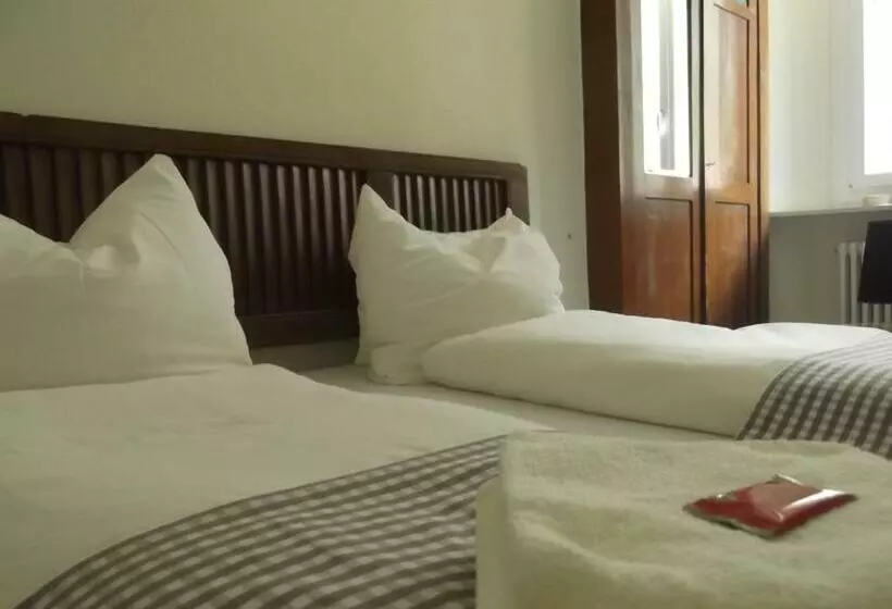 Retkeilymaja Locanda Poncini