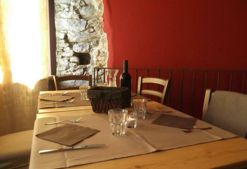 ユースホステル Locanda Poncini