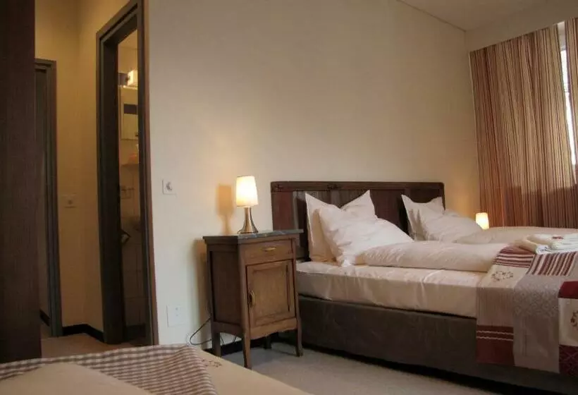 Retkeilymaja Locanda Poncini