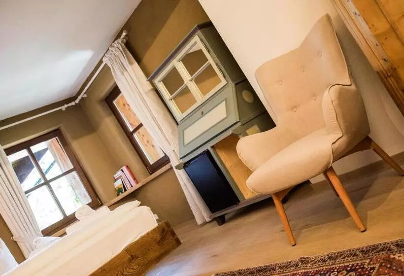 Aamiaismajoitus (B&B) Weingut Georgium