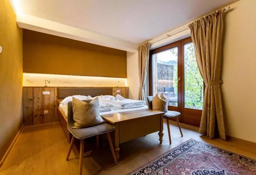 Aamiaismajoitus (B&B) Weingut Georgium