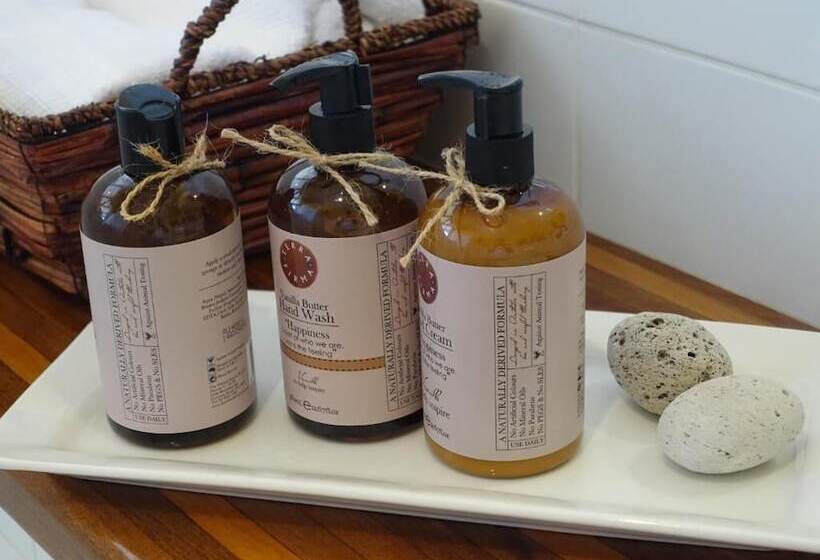 ベッドアンドブレックファースト Winston Cottage