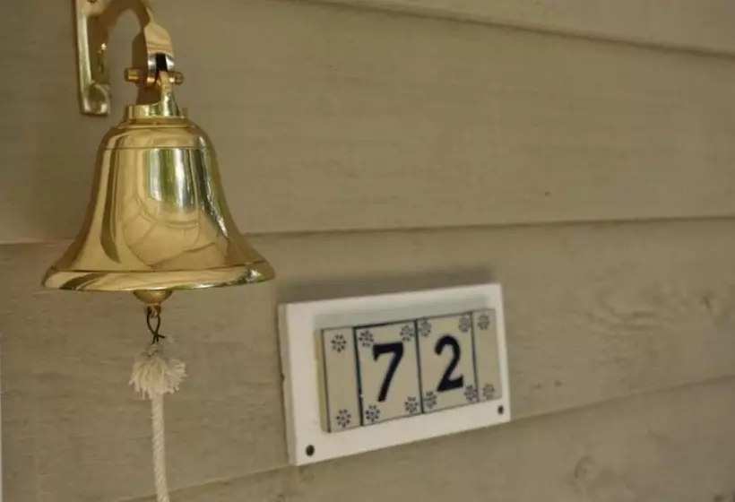 Aamiaismajoitus (B&B) Winston Cottage