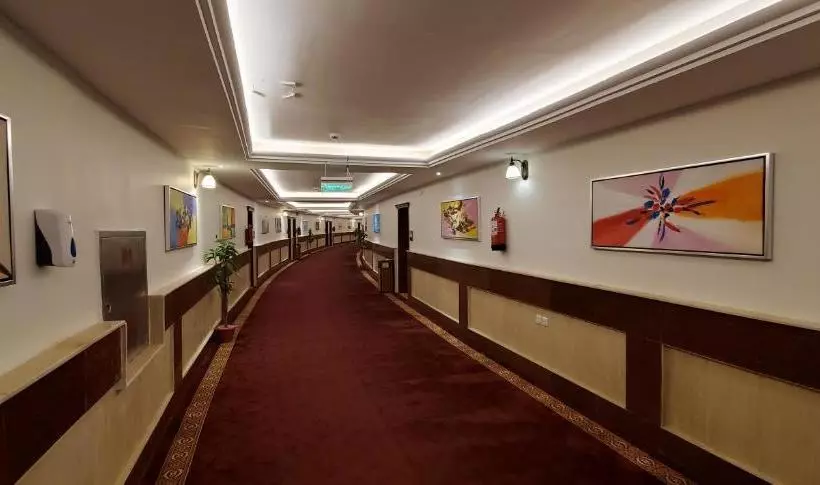 ホテル Alazhar Palace