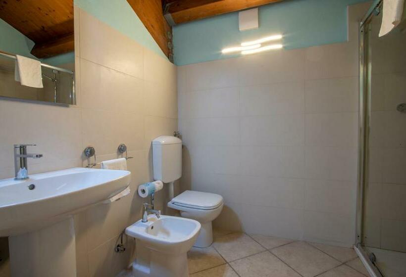 בית מלון כפרי Caneo