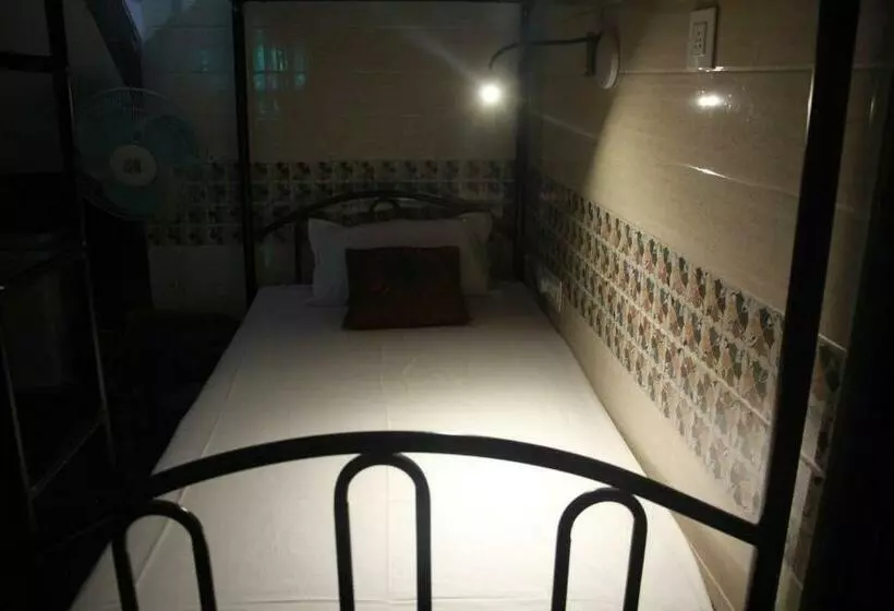 Hôtel First In