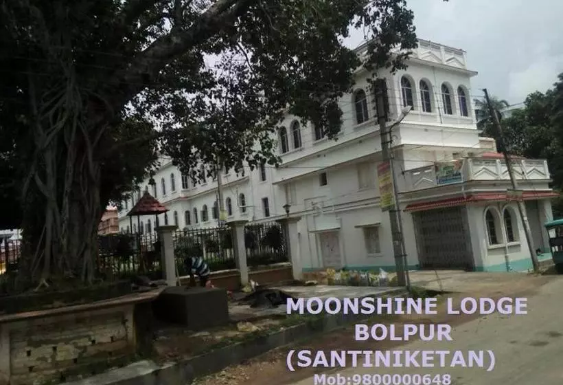 ホテル Moonshine Lodge