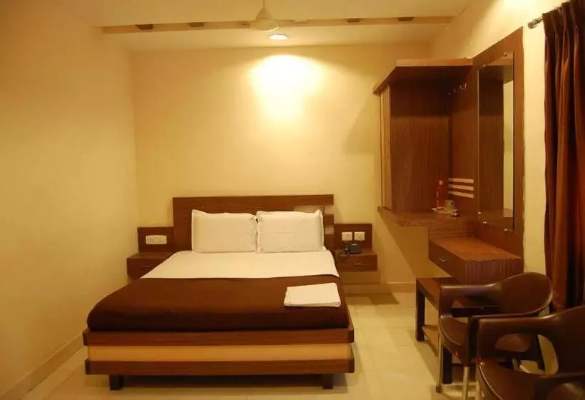 ホテル Cannystay Sree Residency