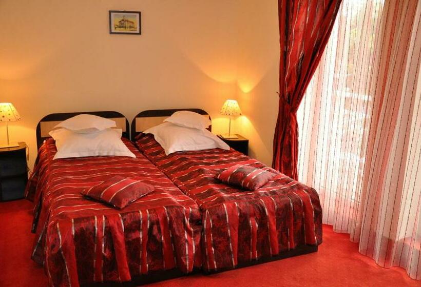 בית מלון כפרי Golden Beach