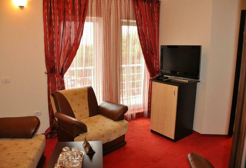 בית מלון כפרי Golden Beach