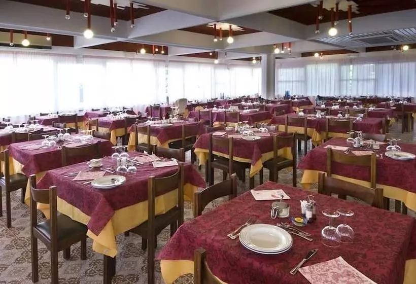 Hotelli Majestic