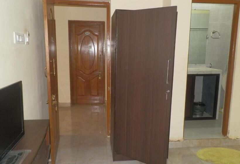 Pension (Hôtel basse catégorie) Aldrin Guest House