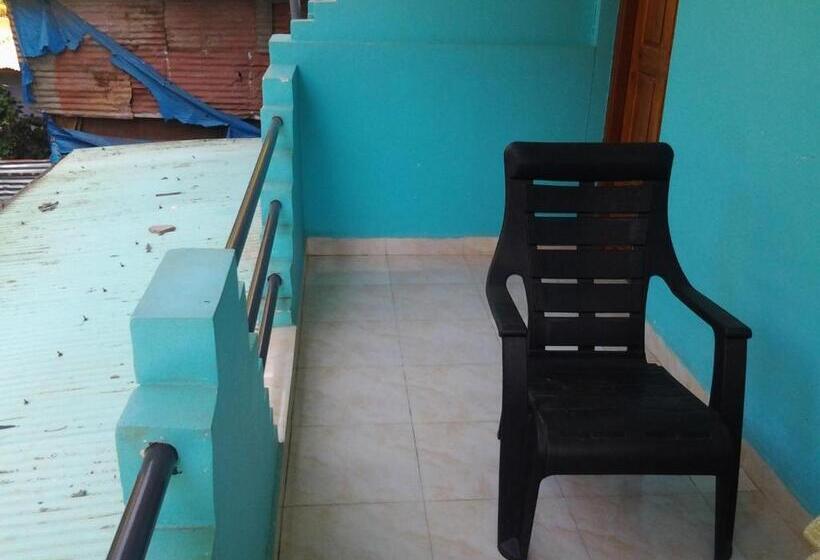 Pension (Hôtel basse catégorie) Aldrin Guest House