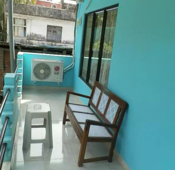 ペンション Aldrin Guest House