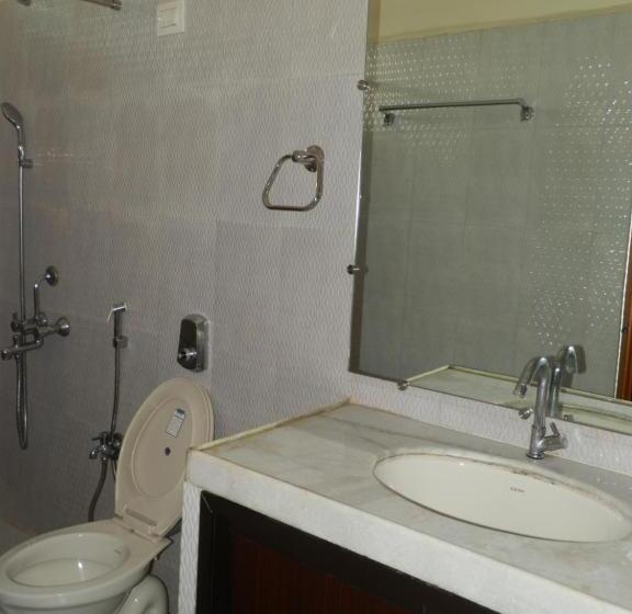 Pension (Hôtel basse catégorie) Aldrin Guest House