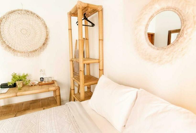 膳宿费 Loka Surf & Fitness Lodge