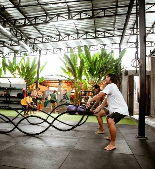 膳宿费 Loka Surf & Fitness Lodge