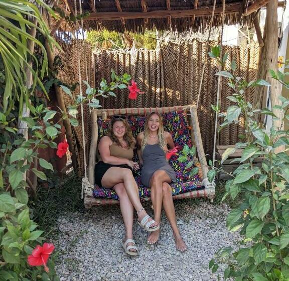 Pensão Mkadi Beach House