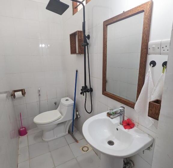 Pensão Mkadi Beach House