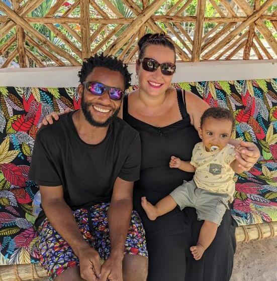 Pensão Mkadi Beach House