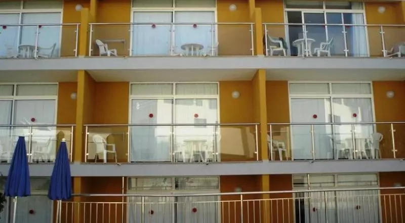 Apartamentos Karina
