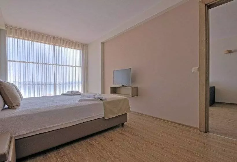 בית מלון כפרי Delmar Suites & Residence