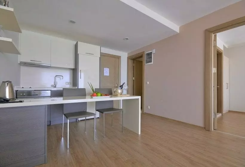 בית מלון כפרי Delmar Suites & Residence