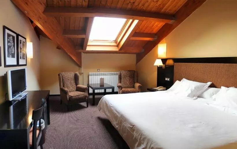 Отель Hg Alto Aragon