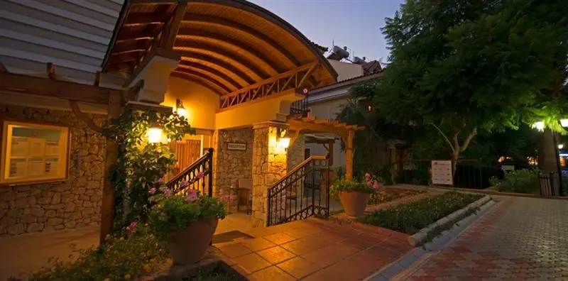 Perdikia Hill Hotel And Villas