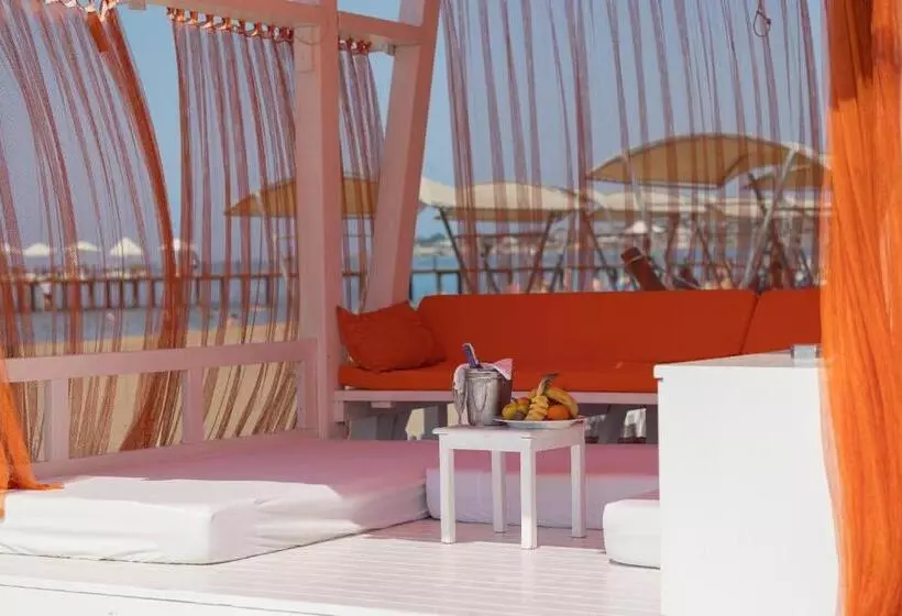 Sueno Hotels Beach Side