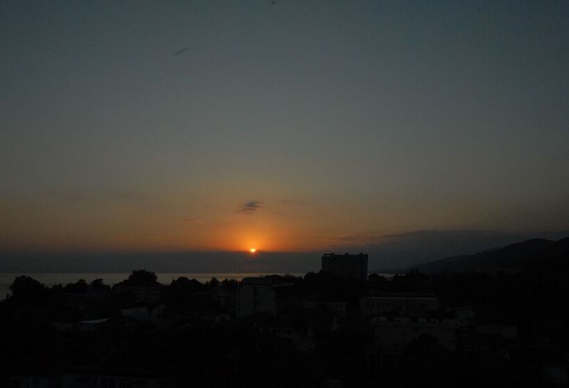 هتل Alles Guesthouse