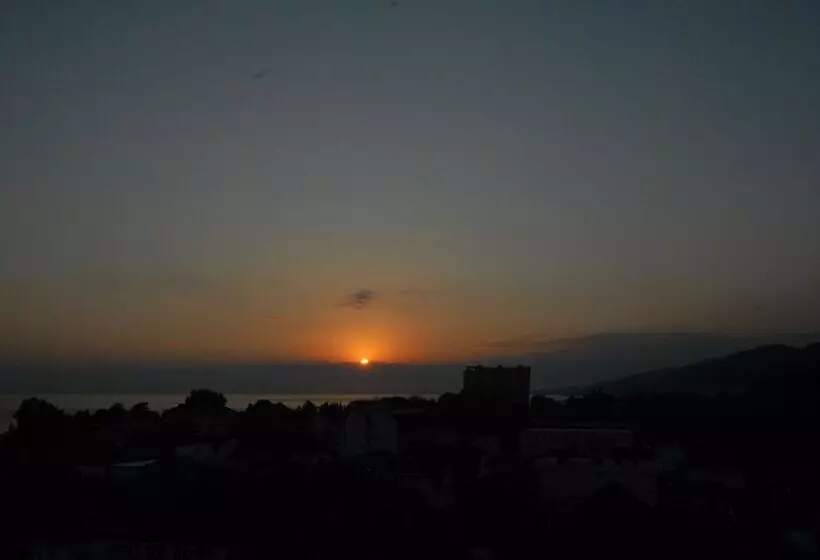 Hotelli Alles Guesthouse