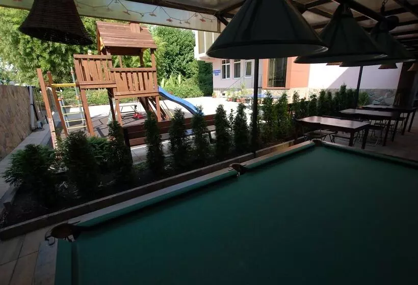 Hotelli Alles Guesthouse