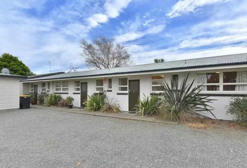 Wayside Motel