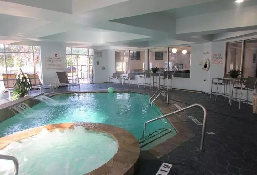 Holiday Inn Express Hotel & Suites Houston Downtown Convention Center, An Ihg