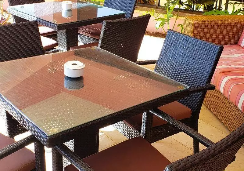 호텔 Chateau Miramar by Be Live