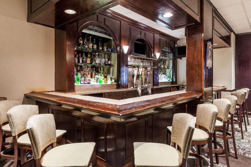 Отель Ramada Plaza By Wyndham Albany