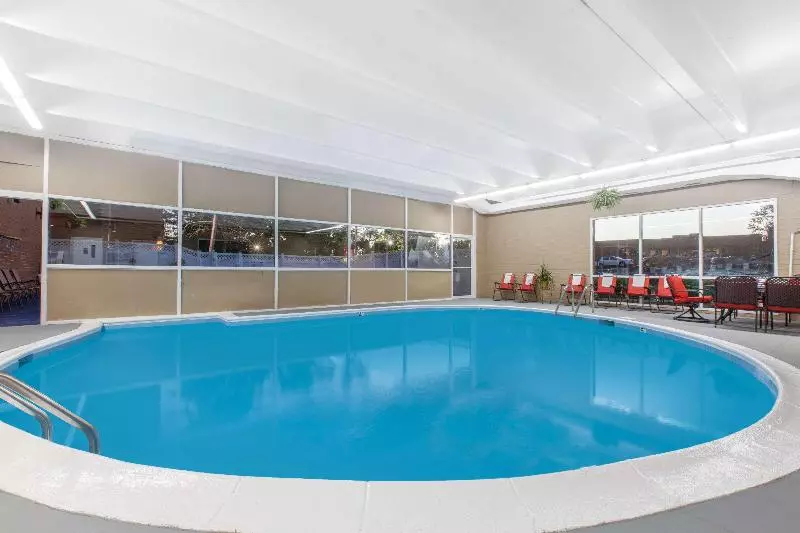 호텔 Ramada Plaza By Wyndham Albany