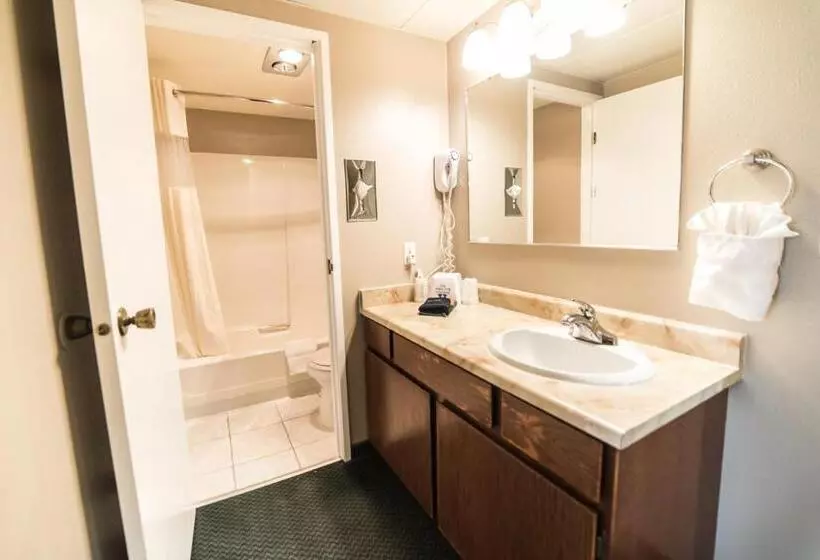 酒店 Red Ledges Inn