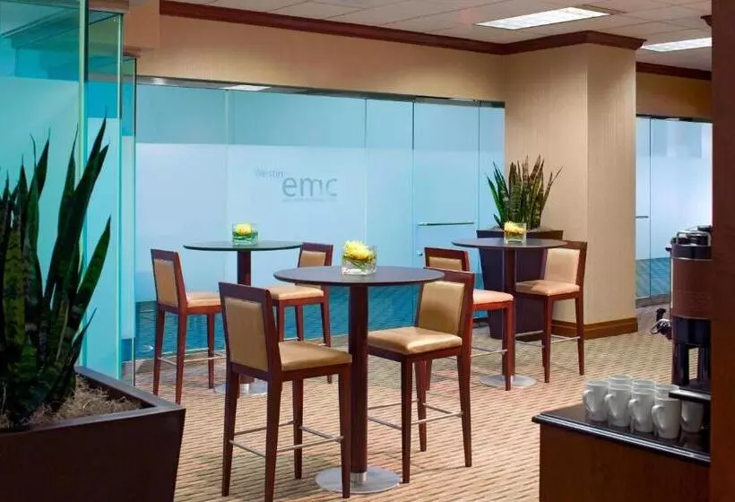 Отель The Westin Southfield Detroit