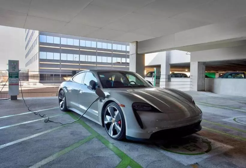 Отель The Westin Southfield Detroit