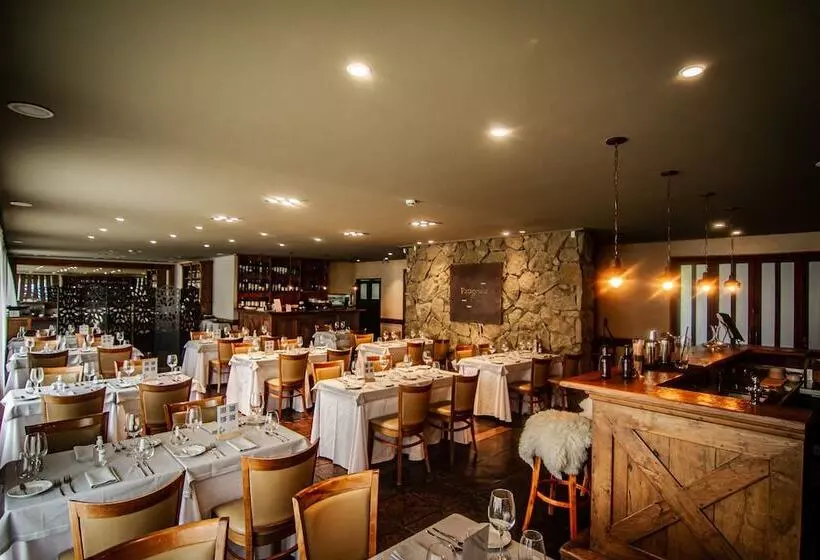 ホテル Calafate Parque