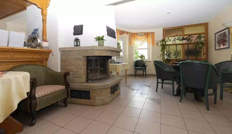 Hotelli Bungalows Waldoase