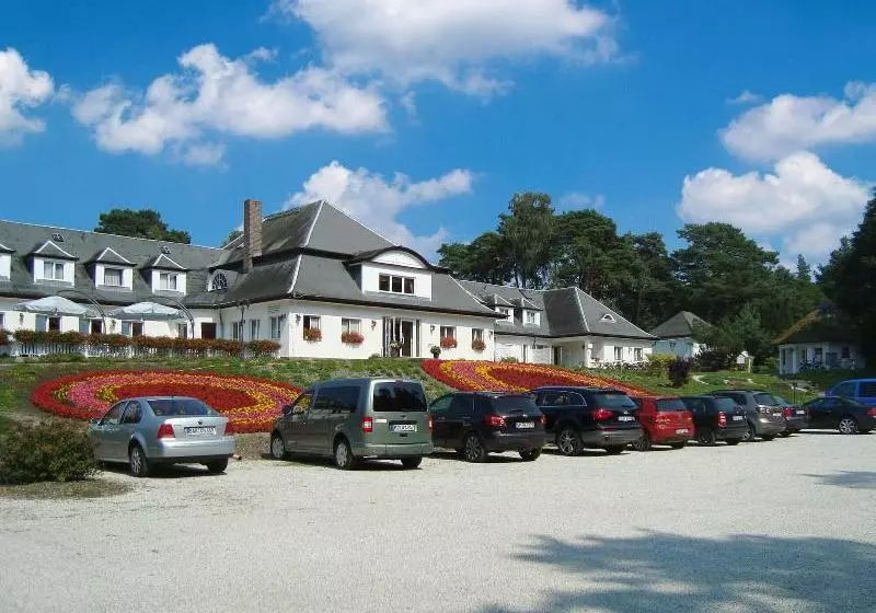 Hotelli Bungalows Waldoase