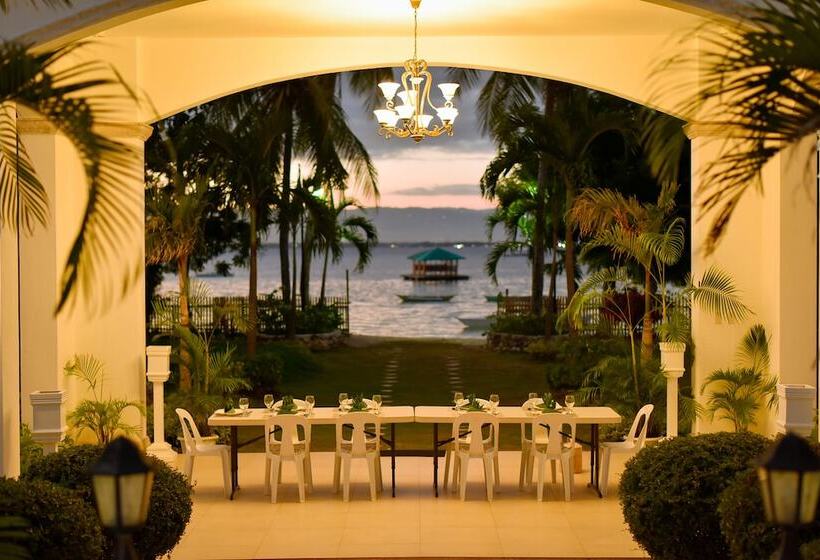 ホテル Casa Blanca By The Sea