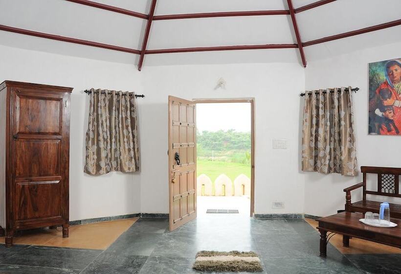 فندق Deshawar Resort