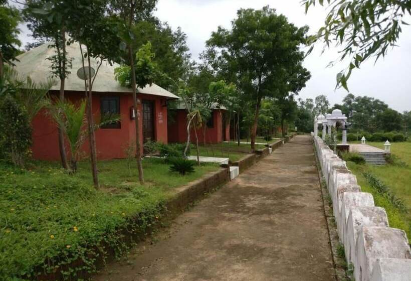 فندق Deshawar Resort