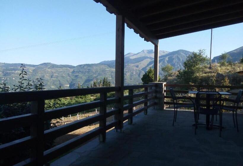 هتل Guesthouse Diochri