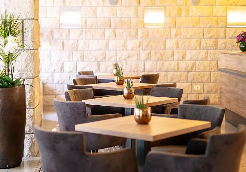 هتل Haliaetum  San Simon Resort